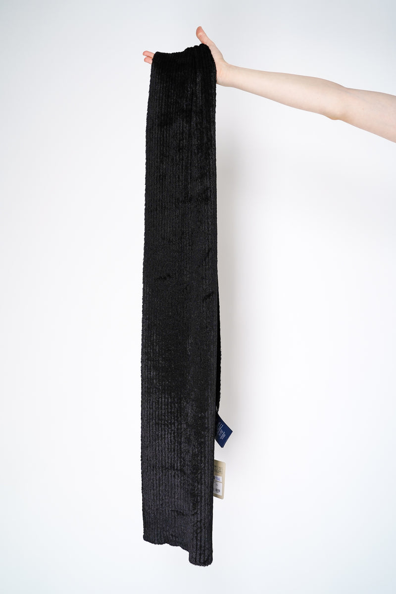 Herno Fuzzy Chenille Ribbed Scarf in Black Vancouver. Shop Online or in Store.