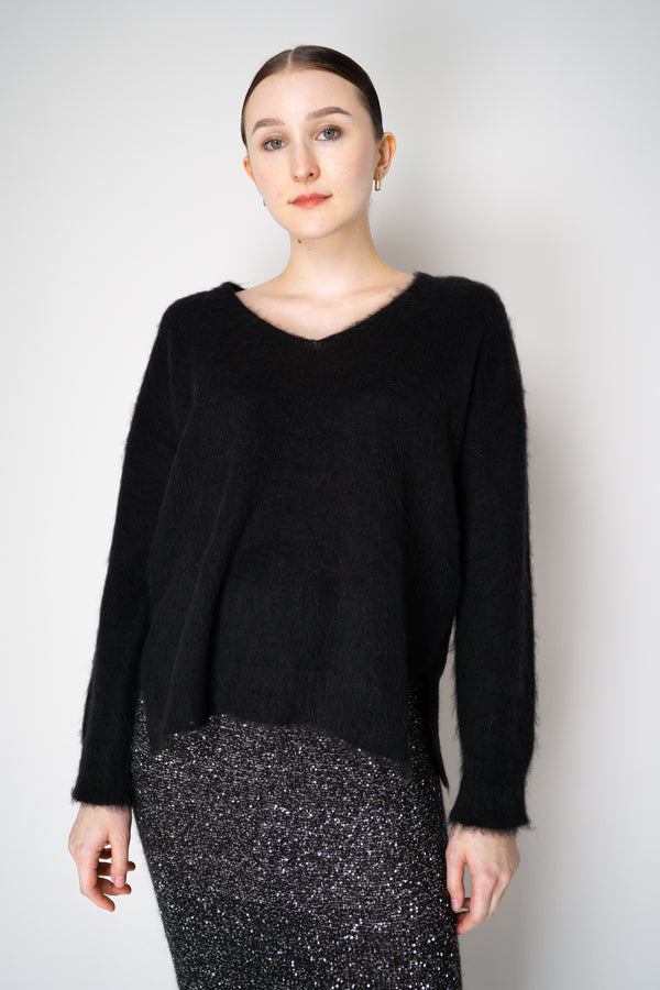 D. Exterior Wool Alpaca Soft V-Neck Pullover in Black Vancouver. Shop Online or in Store.