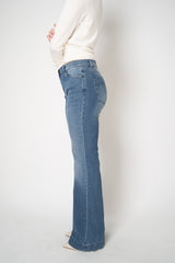 Lorena Antoniazzi Mid-rise Flared Jeans in Blue Wash