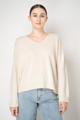 Amina Rubinacci Knit Cashmere V-Neck Pullover in Off-White