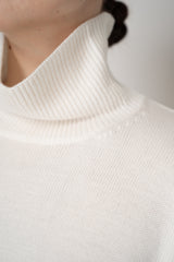 Amina Rubinacci Wool Knit Turtleneck Pullover in Off-White