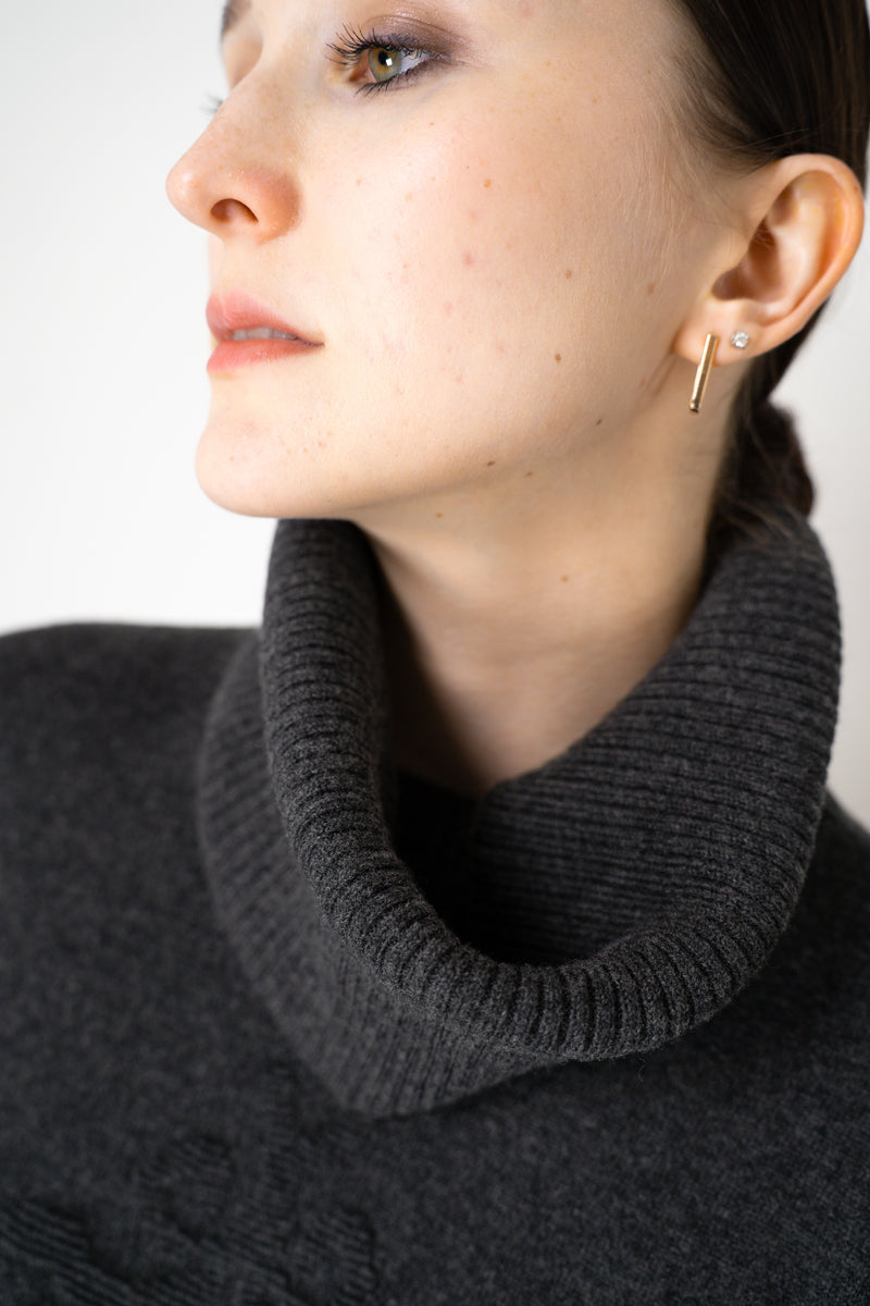 Tonet Wool Cashmere Knit Pullover with Detachable Neckline in Dark Grey