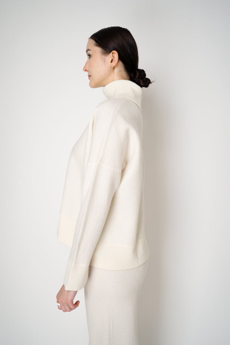 MeiMeiJ Split Turtleneck Felt Wool Knitted Pullover in Off-White