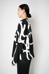 Pleats Please Issey Miyake Pause Knit Contrasting Silhouettes Pullover in Black and White