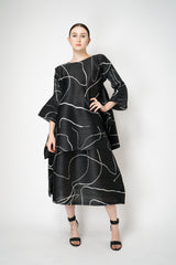 Pleats Please Issey Miyake Pause Contrasting Silhouettes Maxi Skirt in Black and White