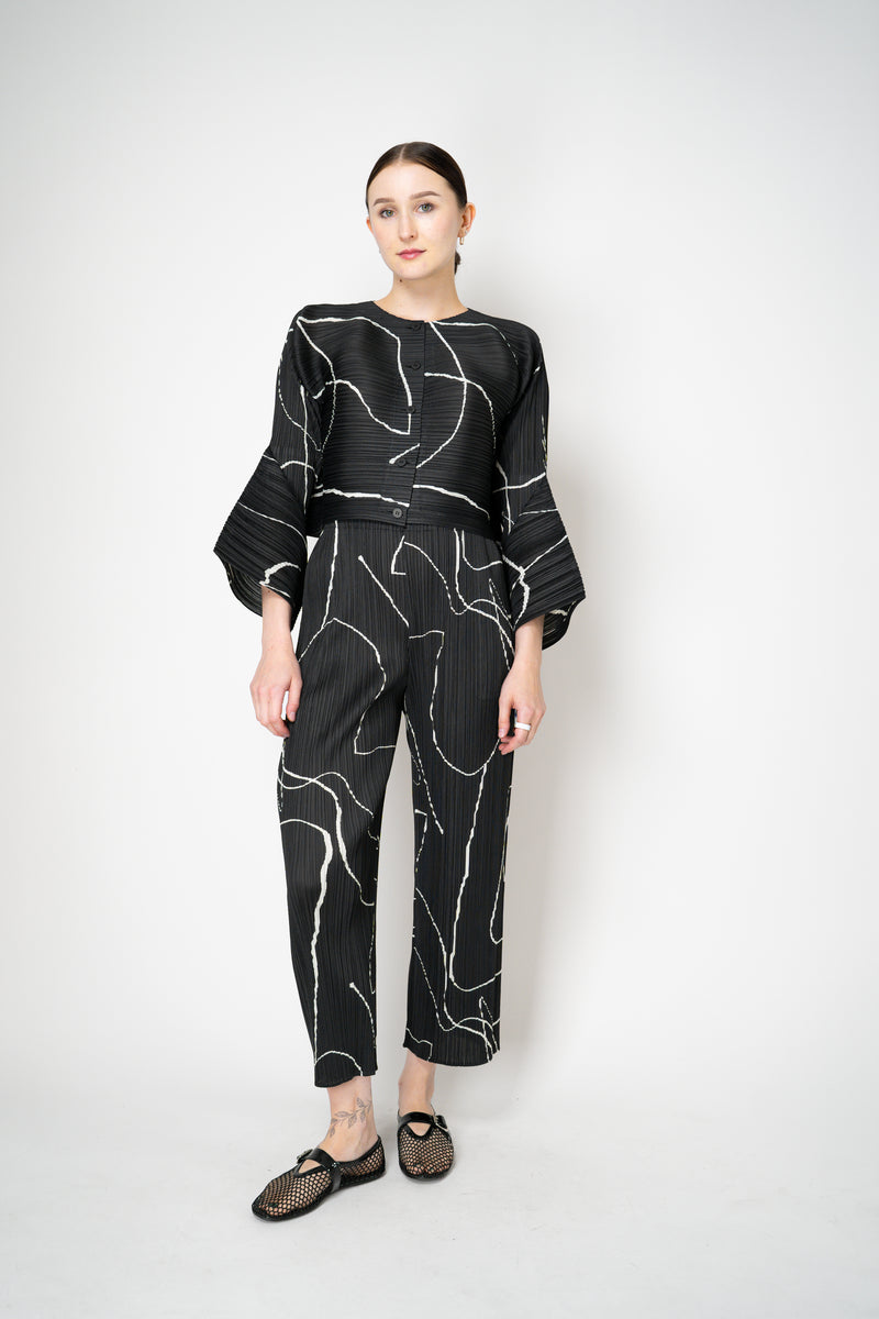 Pleats Please Issey Miyake Pause Contrasting Silhouettes Cropped Cardigan in Black and White