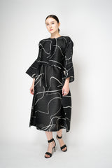 Pleats Please Issey Miyake Pause Contrasting Silhouettes Maxi Skirt in Black and White