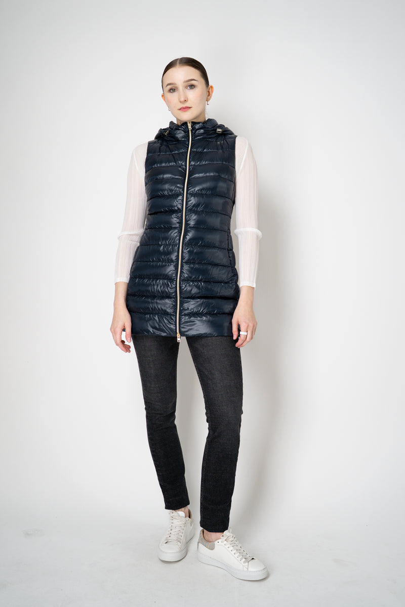 Herno Slim Hooded Nylon Ultralight Puffer Vest in Navy