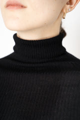 Fabiana Filippi Wool Cashmere Ribbed Turtleneck Pullover in Black Vancouver. Shop Online or in Store.