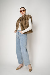 Fabiana Filippi Cotton Stretch V-neck Top in Off-White Vancouver. Shop Online or in Store.