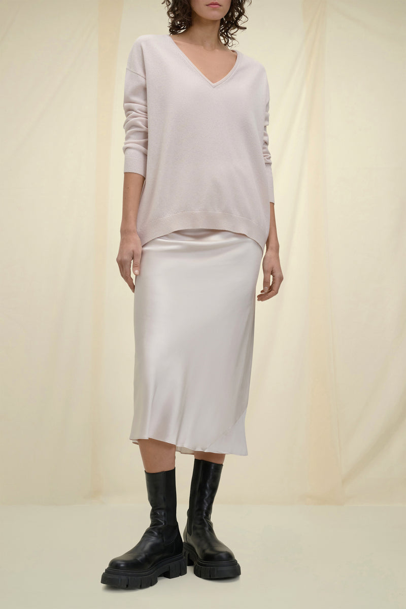 Dorothee Schumacher Modern Classic Chelsea Boot Vancouver. Shop Online or in Store.