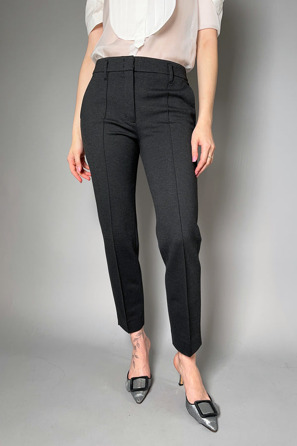 Dorothee Schumacher Emotional Essence Cropped Pants in Dark Charcoal Grey - Ashia Mode – Vancouver, BC