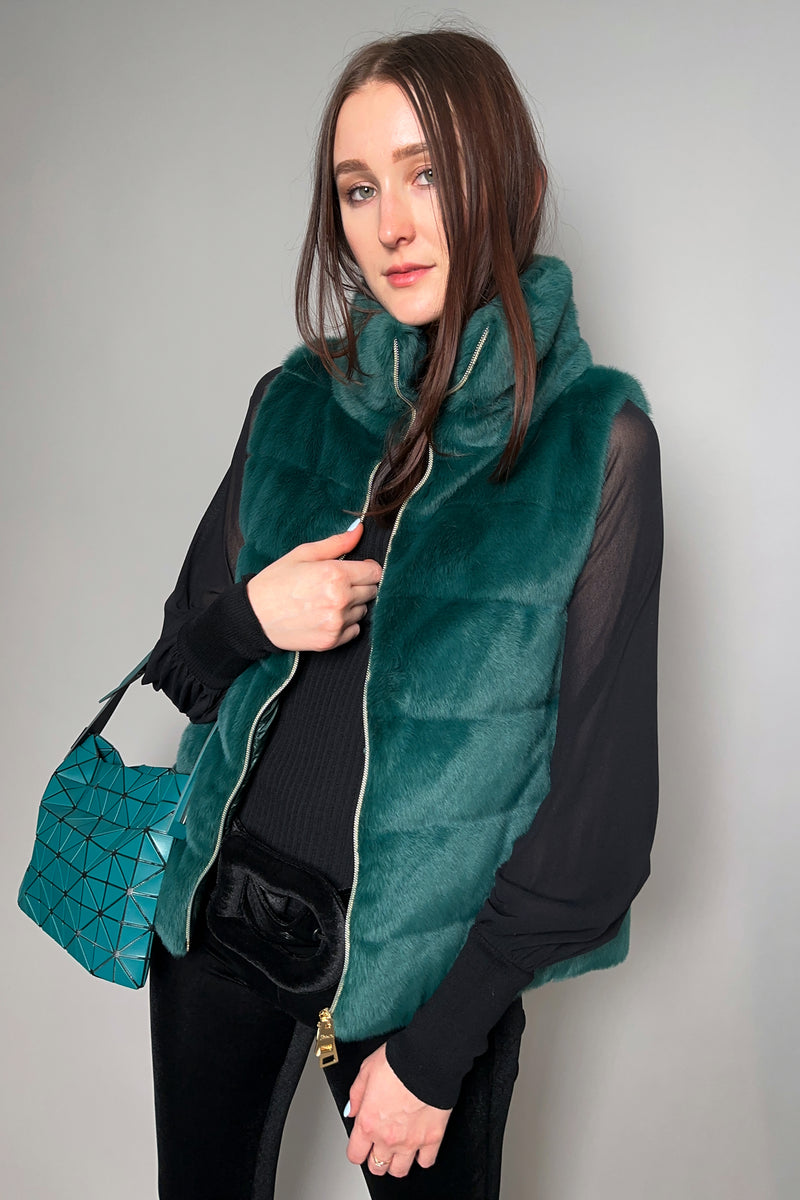 Herno Faux Fur Vest in Hunter Green - Ashia Mode – Vancouver, BC