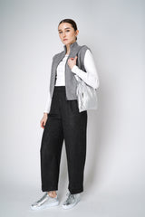 Peserico Cropped Pull-On Wool Blend Trousers in Grey Vancouver. Shop Online or in Store.
