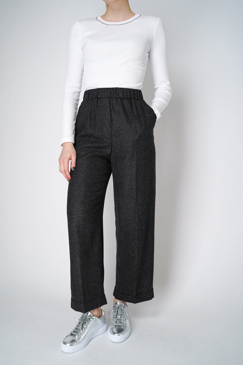 Peserico Cropped Pull-On Wool Blend Trousers in Grey Vancouver. Shop Online or in Store.