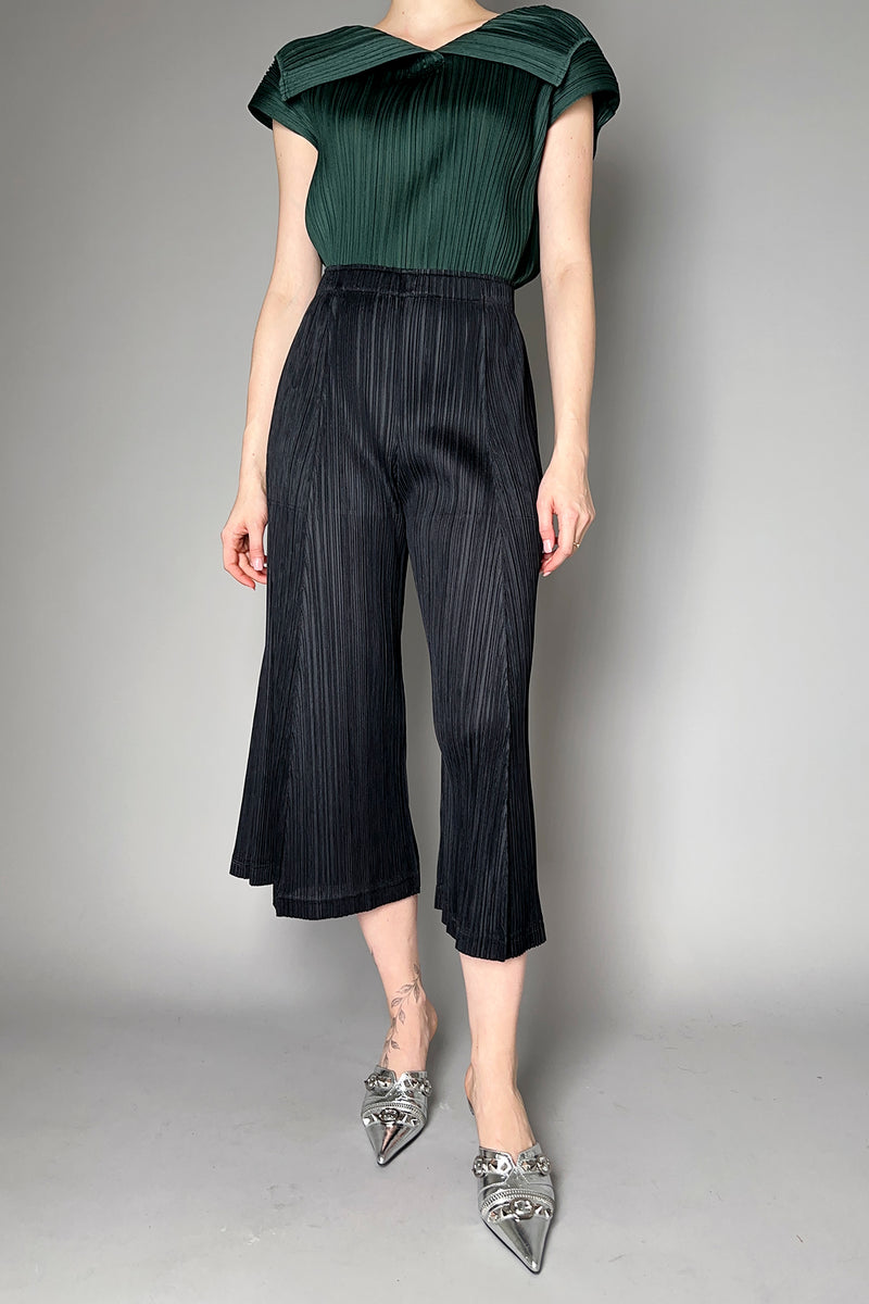 Pleats Please Issey Miyake Thicker Bottoms 2 Pants in Black- Ashia Mode- Vancouver, BC