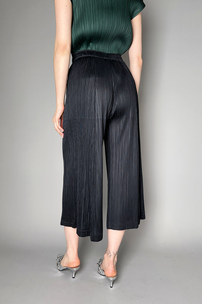 Pleats Please Issey Miyake Thicker Bottoms 2 Pants in Black- Ashia Mode- Vancouver, BC