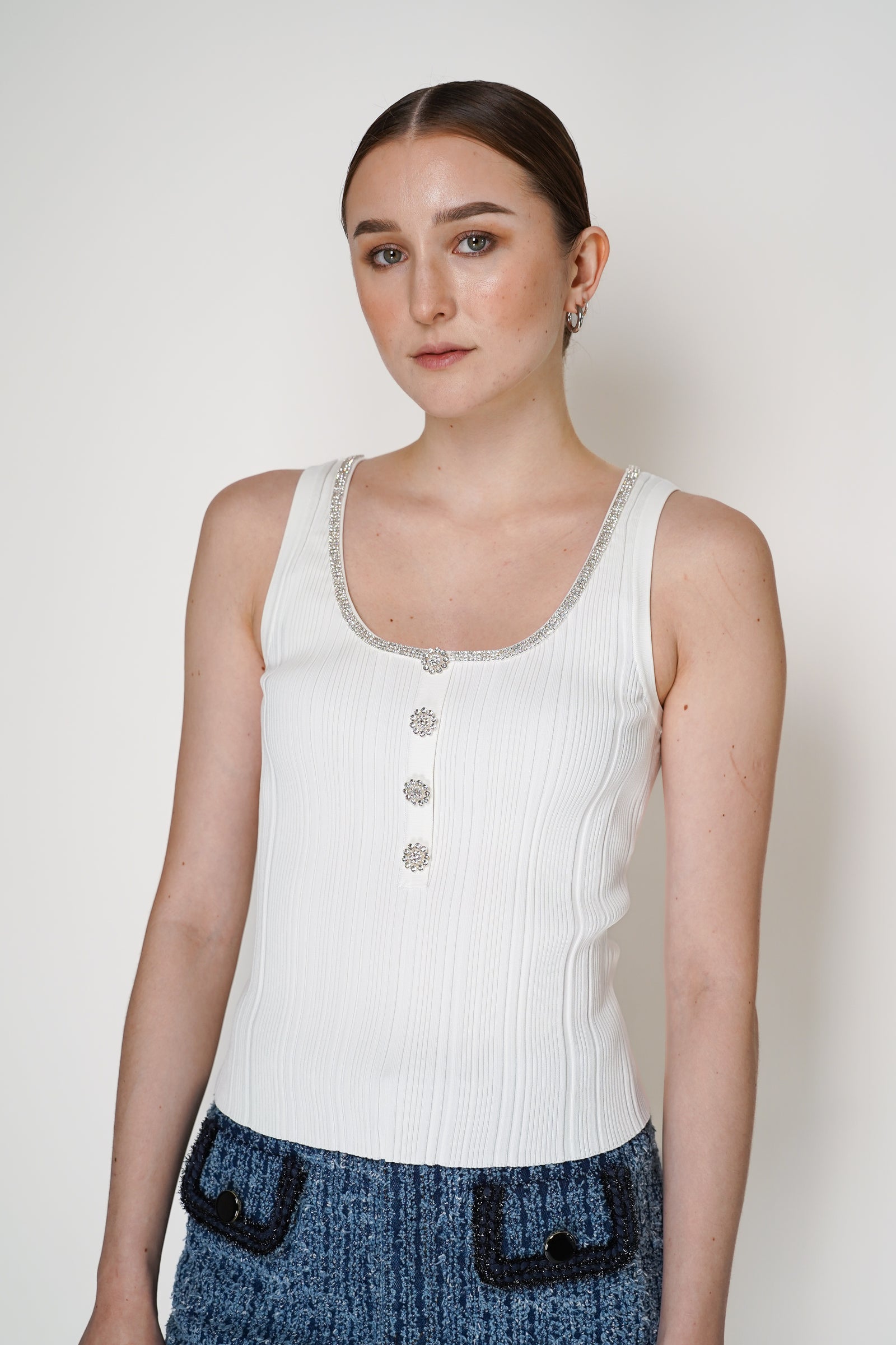 洋書 IN PERFECT SHAPE Self-Portrait White Ribbed Knit Top – Ashia Mode