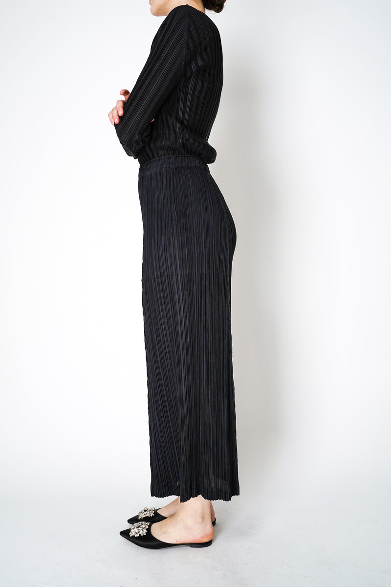 Pleats Please Issey Miyake Vancouver. Shop Online or in Store. 