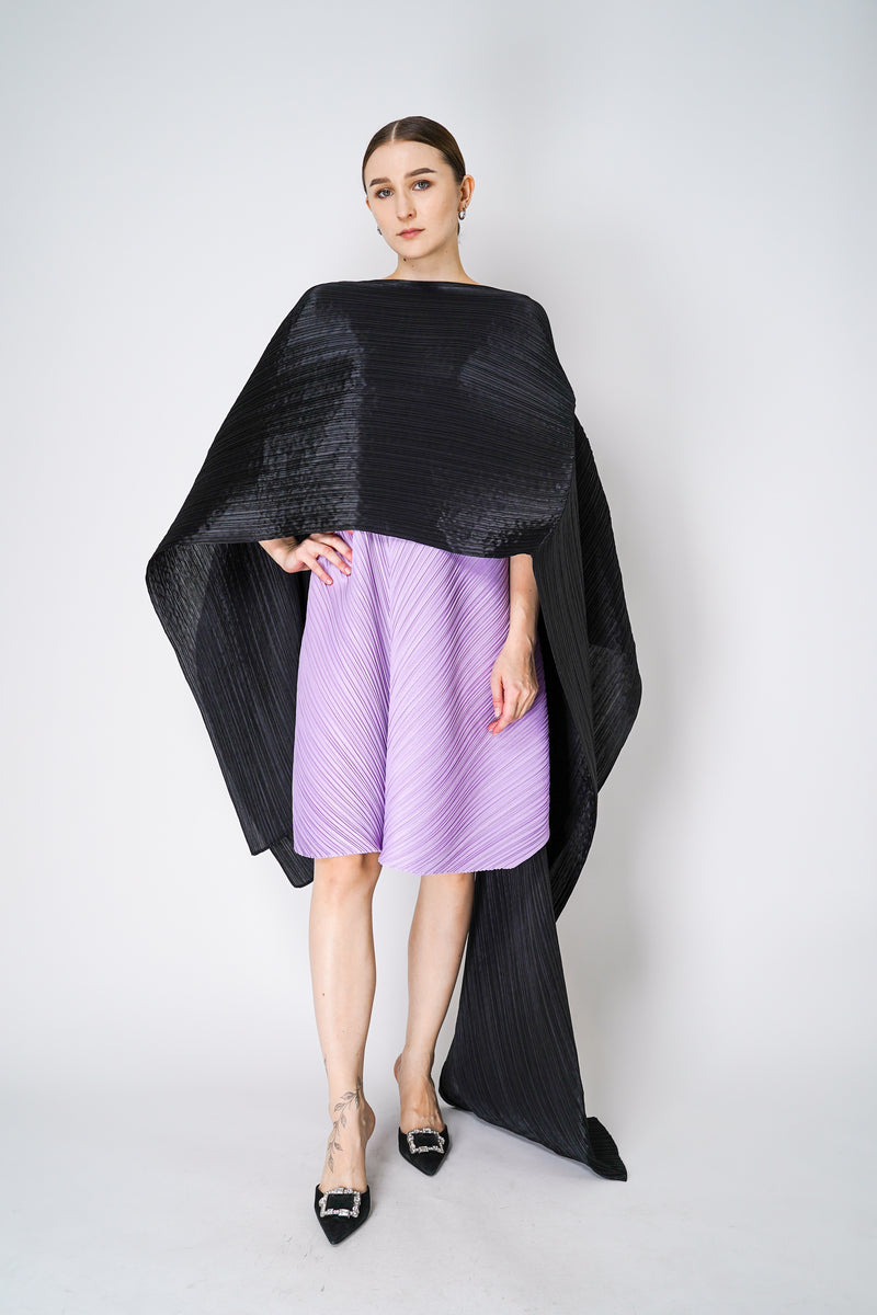 Basic Madame T-Stole in Black – SVRN