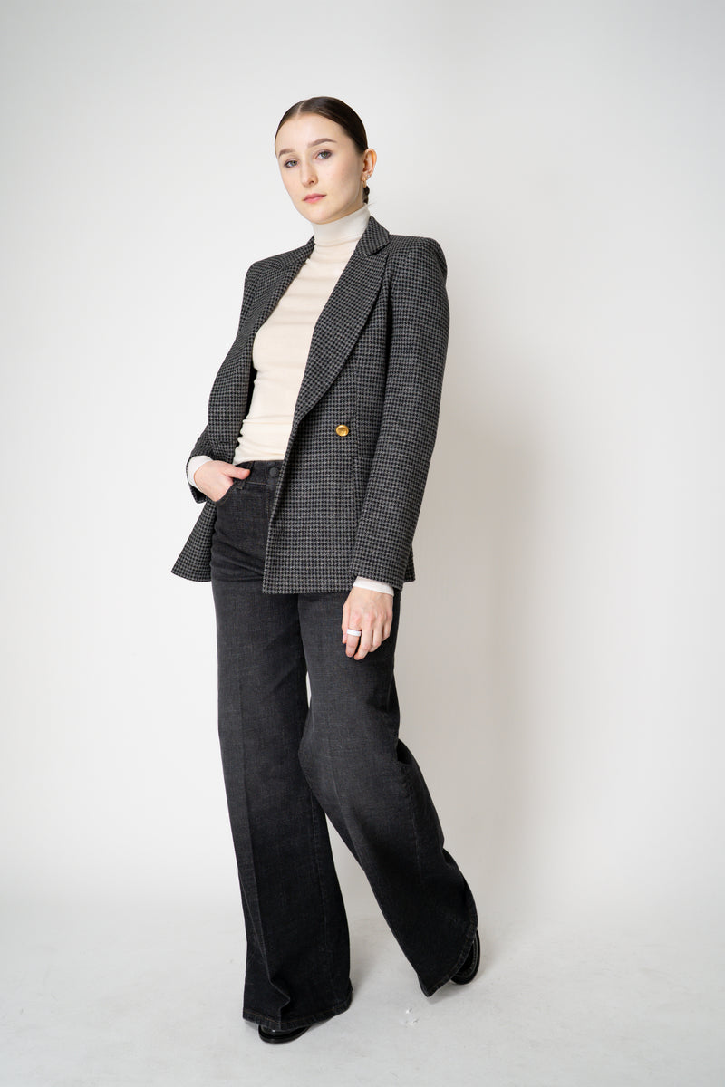 Harris Wharf London Stretch Knit Blazer in Salt and Pepper Houndstooth Print