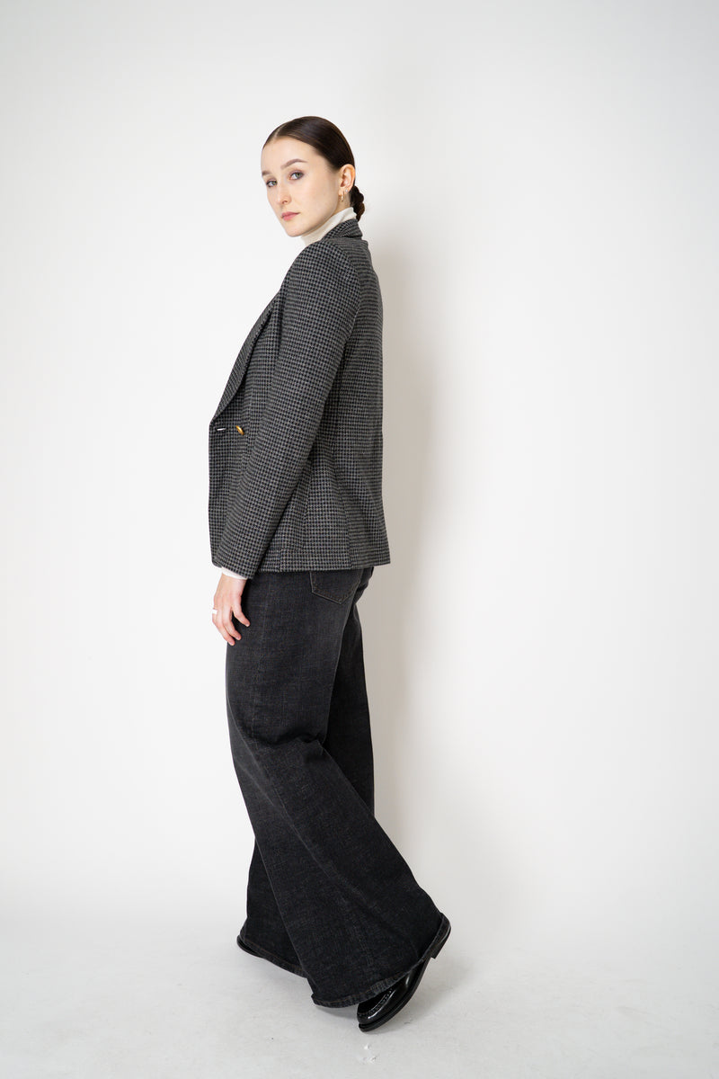 Harris Wharf London Stretch Knit Blazer in Salt and Pepper Houndstooth Print