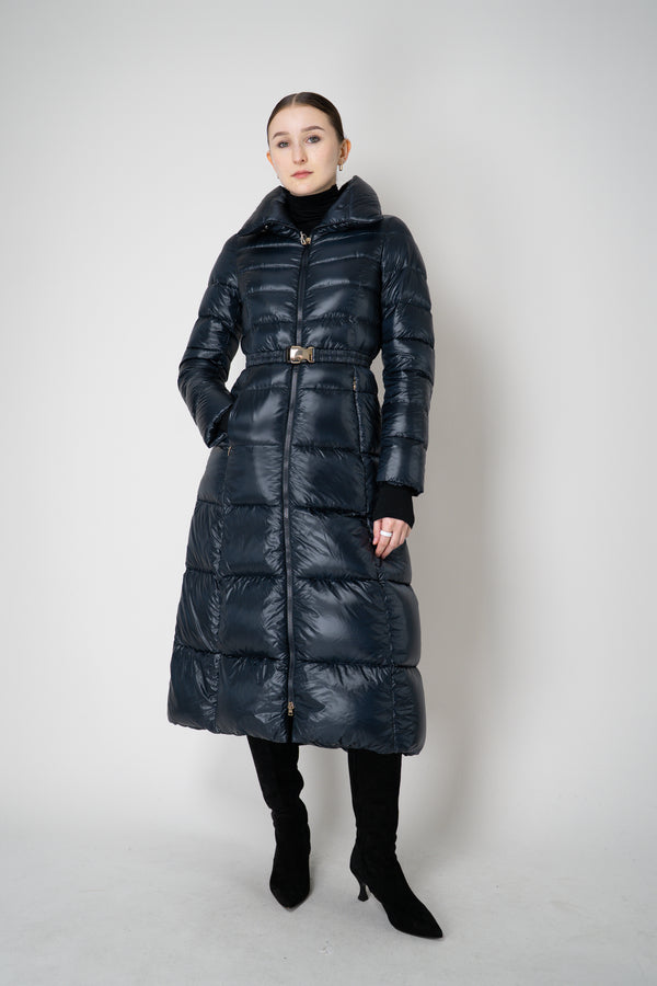 Herno Ultralight Technology Goose Down Padded Belted Coat in Navy