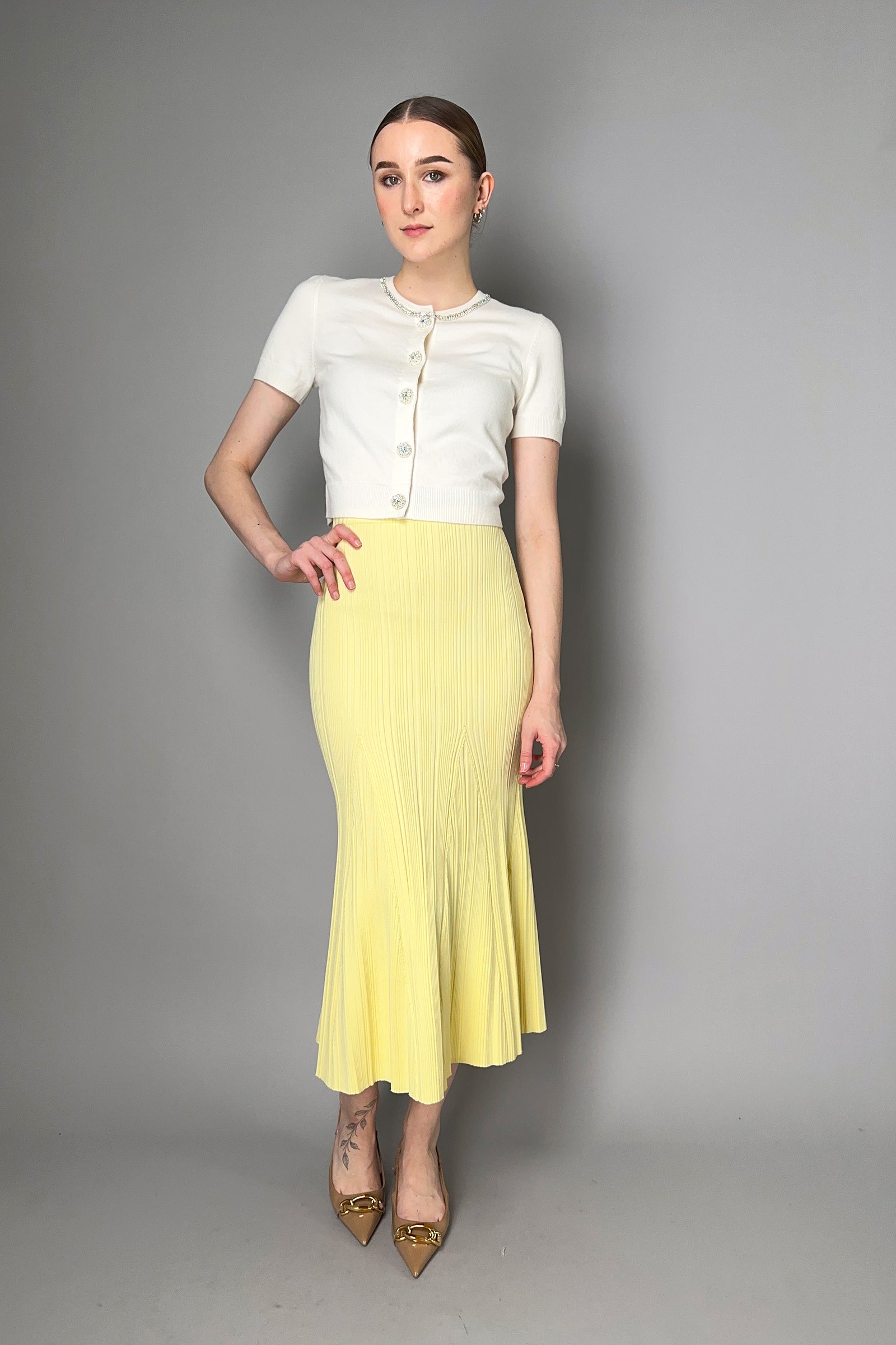 ワンピース SELF PORTRAIT Women Mid Skirts SS25075SY YELLOW Self-Portrait Ribbed Viscose Knit Skirt in Yellow – Ashia Mode
