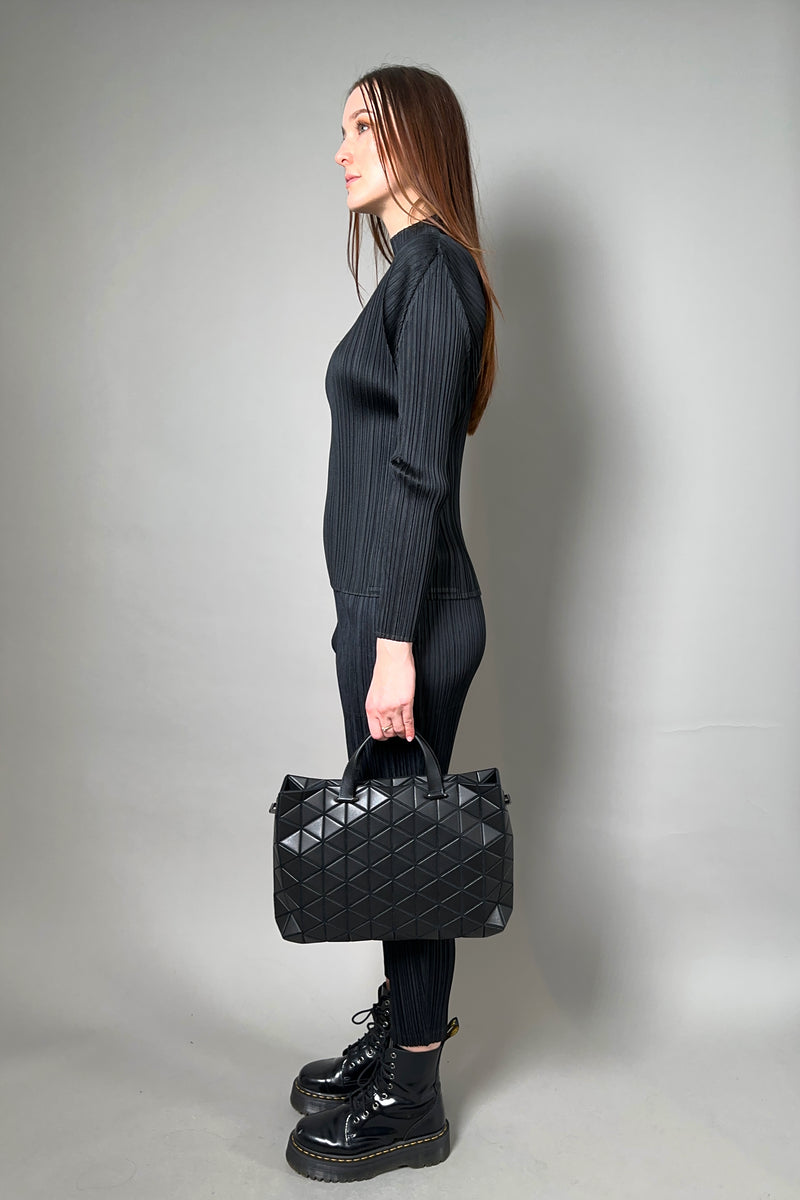 Bao Bao Issey Miyake Large Tonneau Matte Handbag in Black – Ashia Mode