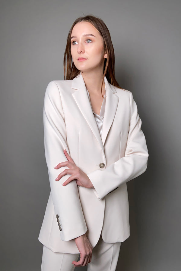 Peserico Single Breasted Blazer in Off-White - Ashia Mode