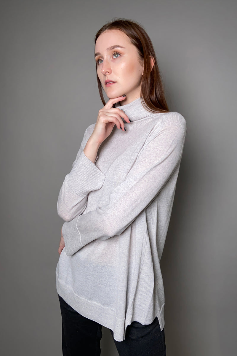 Tonet Light Wool Sweater in Light Grey - Ashia Mode
