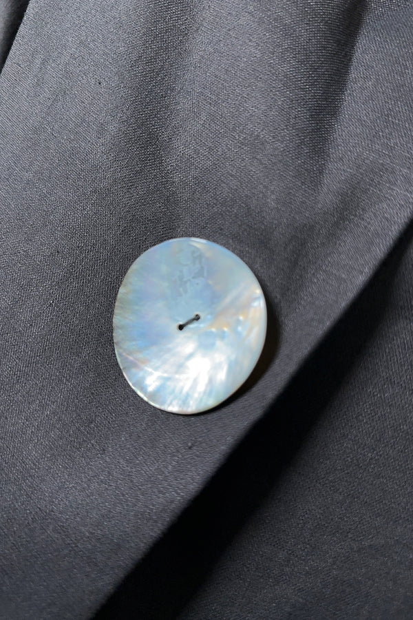 Antonelli Firenze Garofano Linen Blazer with Mother of Pearl Button in Black