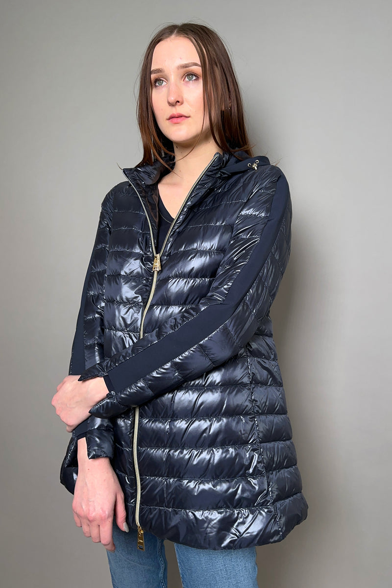 Herno New Arrivals Ultralight Puffer Jacket with Hood in Navy - Ashia Mode