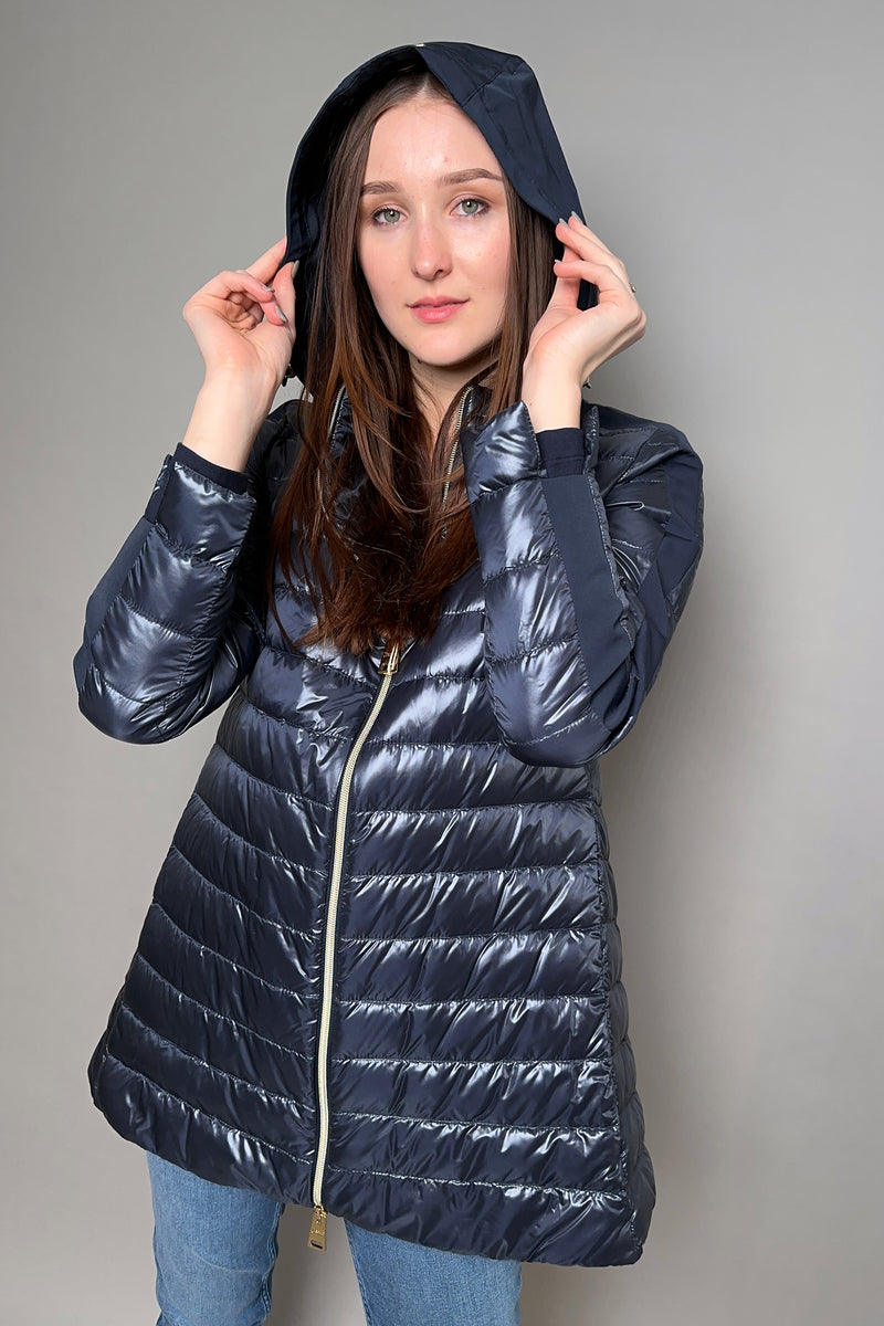 Herno New Arrivals Ultralight Puffer Jacket with Hood in Navy - Ashia Mode