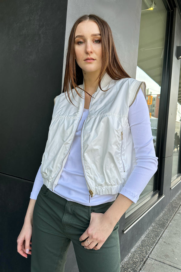 Lorena Antoniazzi Short Technical Reversible Vest with Knit Finishings in White
